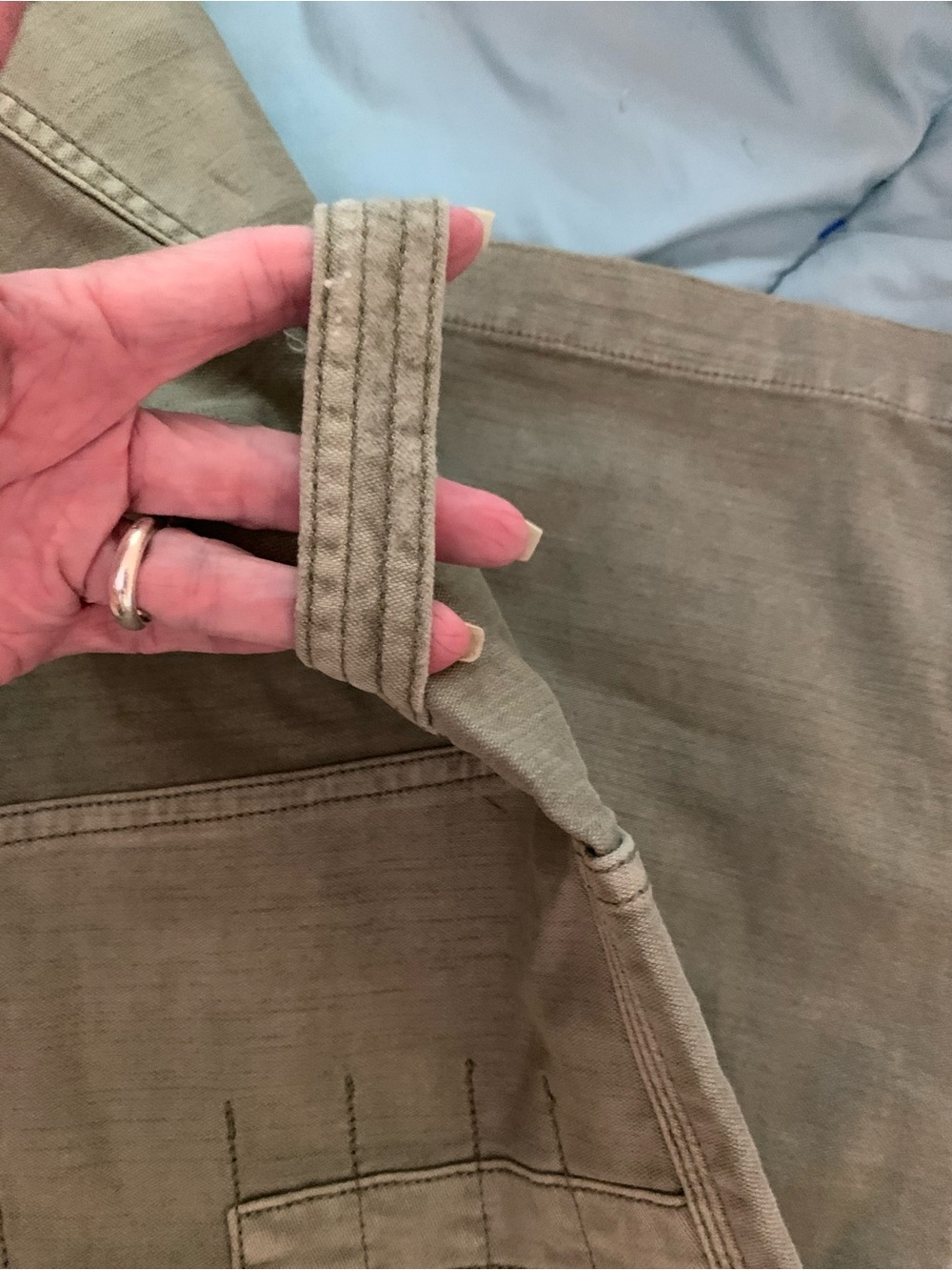 American Eagle Outfitters Khaki Cargo Carpenter Pants - Picture 5 of 10